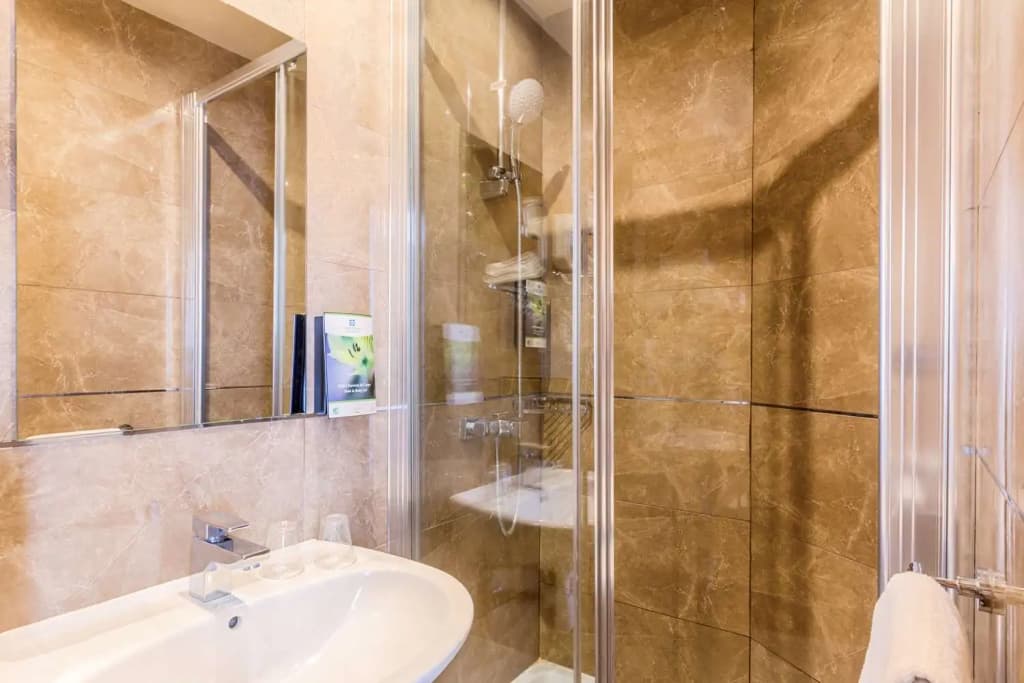 Sure Hotel by Best Western Paris Gare du Nord - photo 28