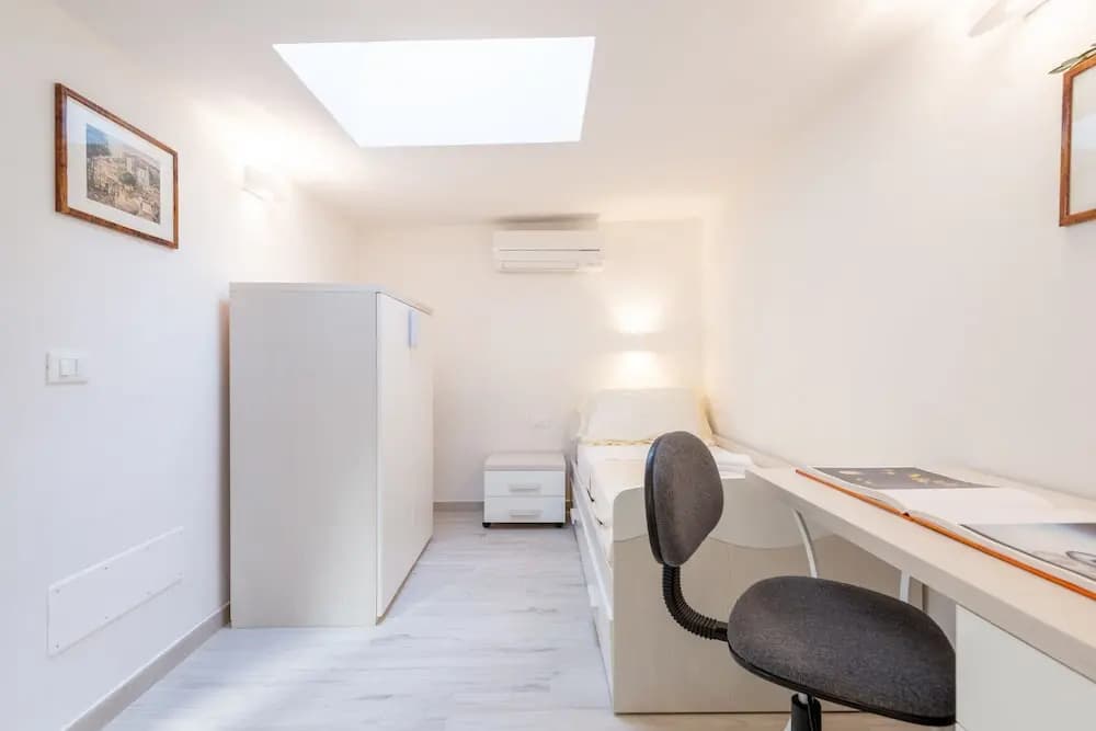 Stibbert Apartment - photo 5