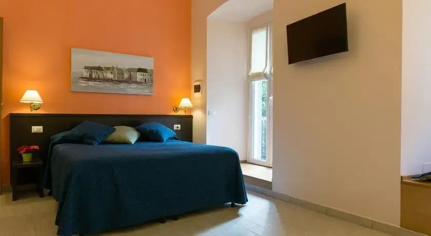 Poppy House - photo 8