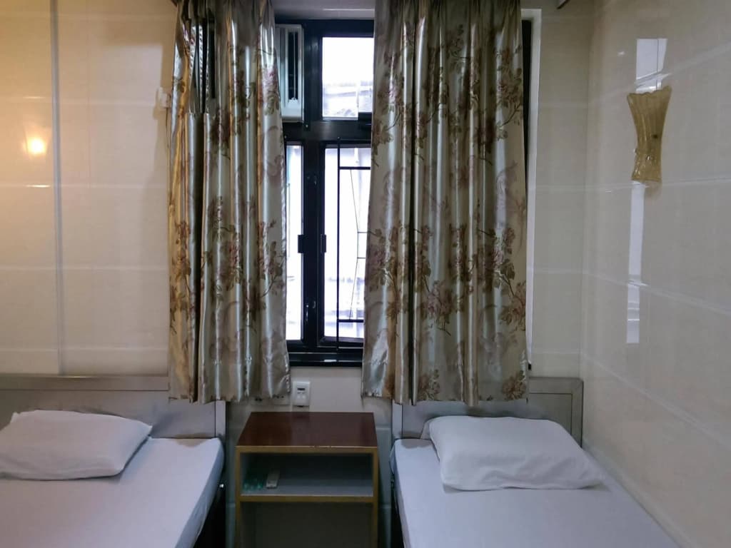 Hong Kong New York Guest House (TST Metro H Exit) - photo 2