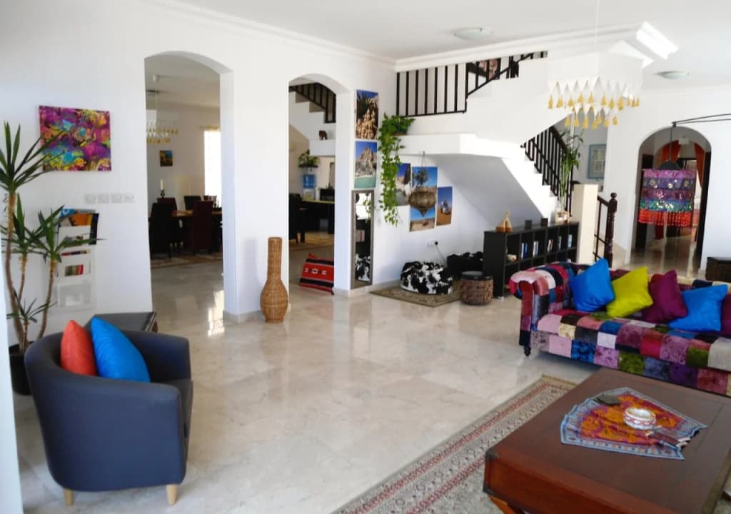 Lana Villa - photo 2