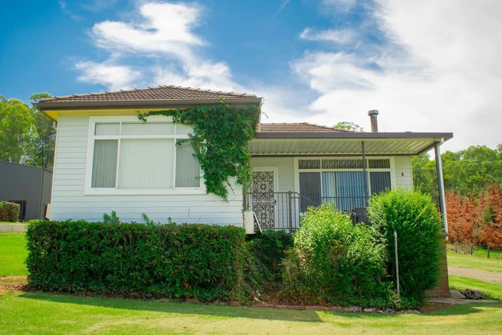 High View Cottage - main photo