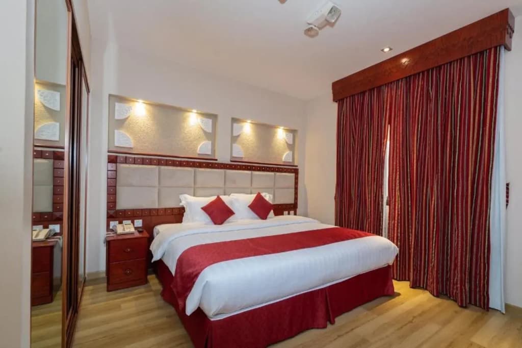 Al Liwan Suites Rawdat Al Khail - photo 4