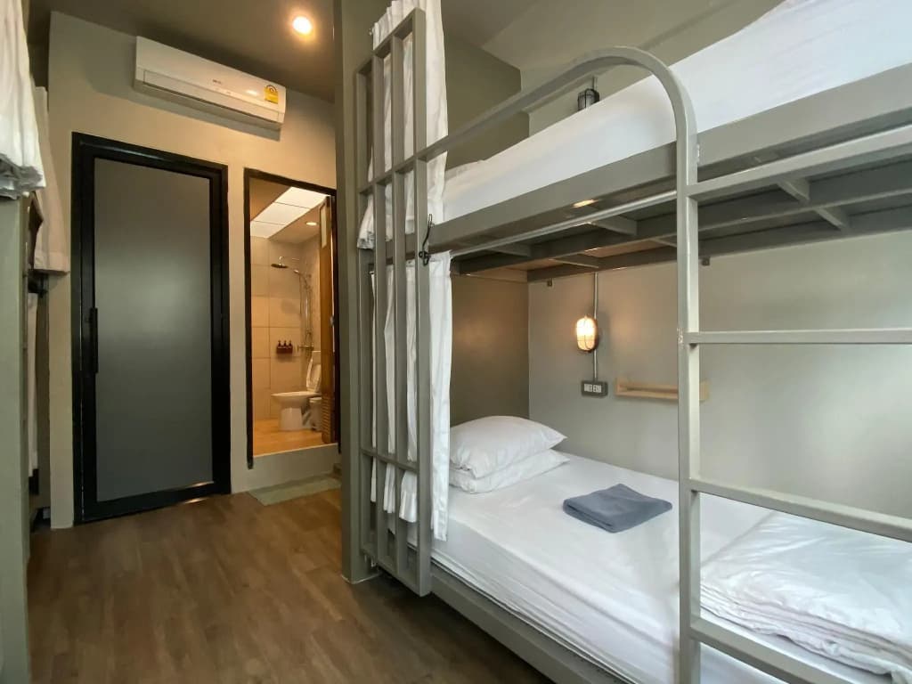 Monomer Hostel Bangkok - photo 2