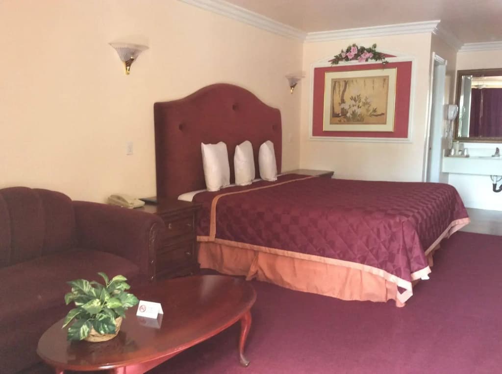 Azusa INN Motel - photo 4