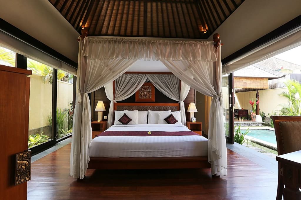 The Sanyas Suite - photo 6