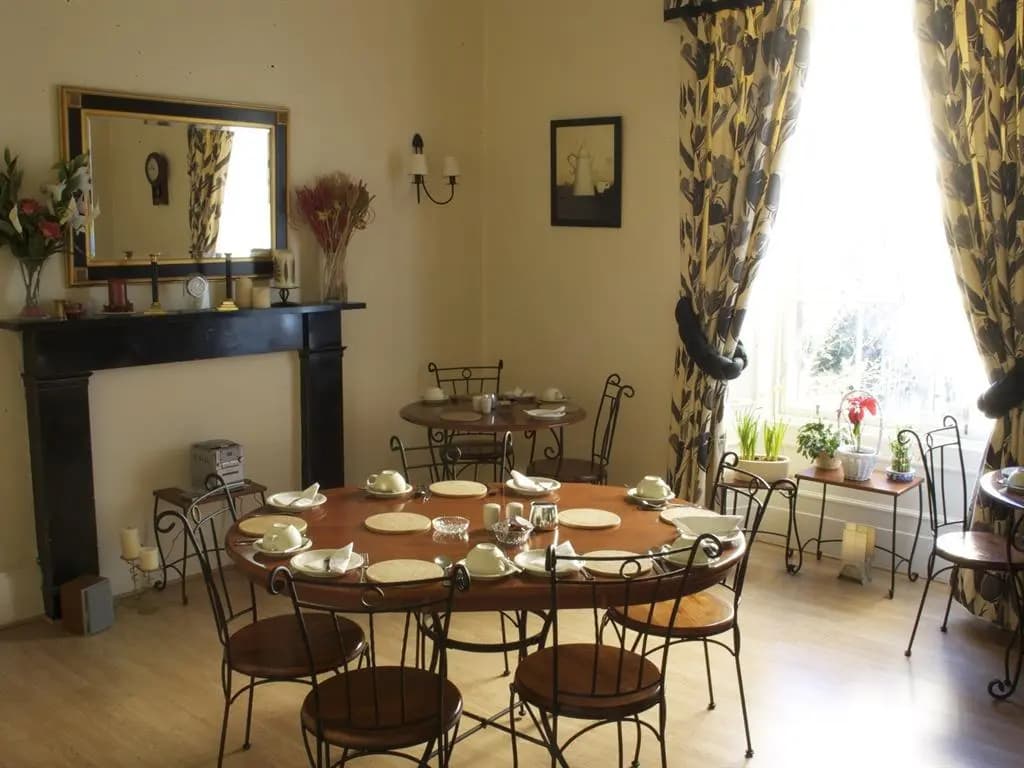 Hanover House Hotel - photo 11