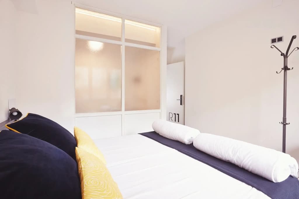 Free Hostels Barcelona - photo 2