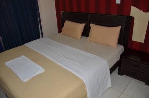 Golden Star Hotel - photo 1
