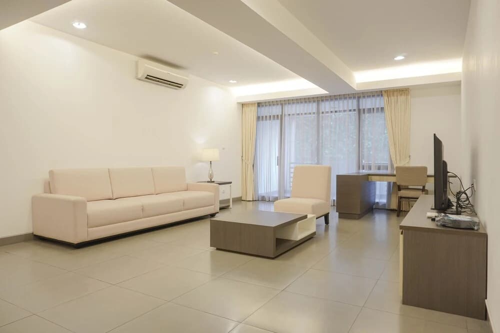 Spacious 3Br At Simprug Park Residences Apartment - photo 1