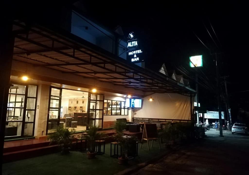 Alita Hostel&Bar - photo 18