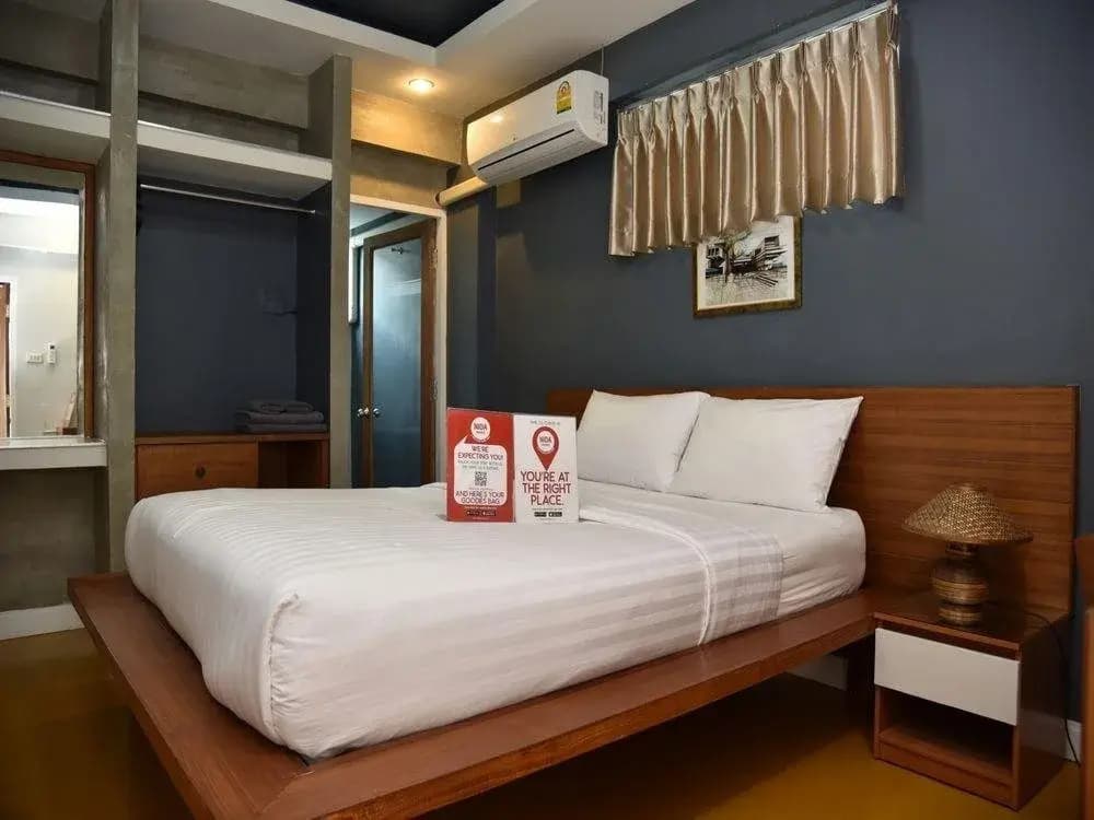 Chula Room & Service - photo 5