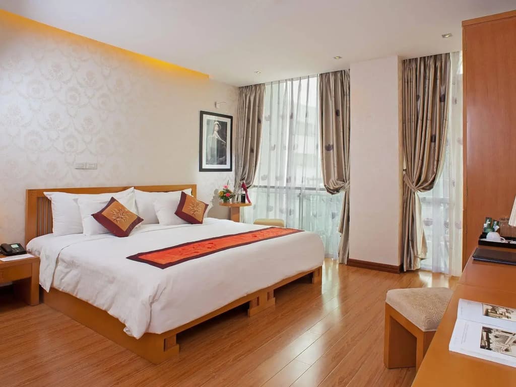 Tam Hotel - photo 2