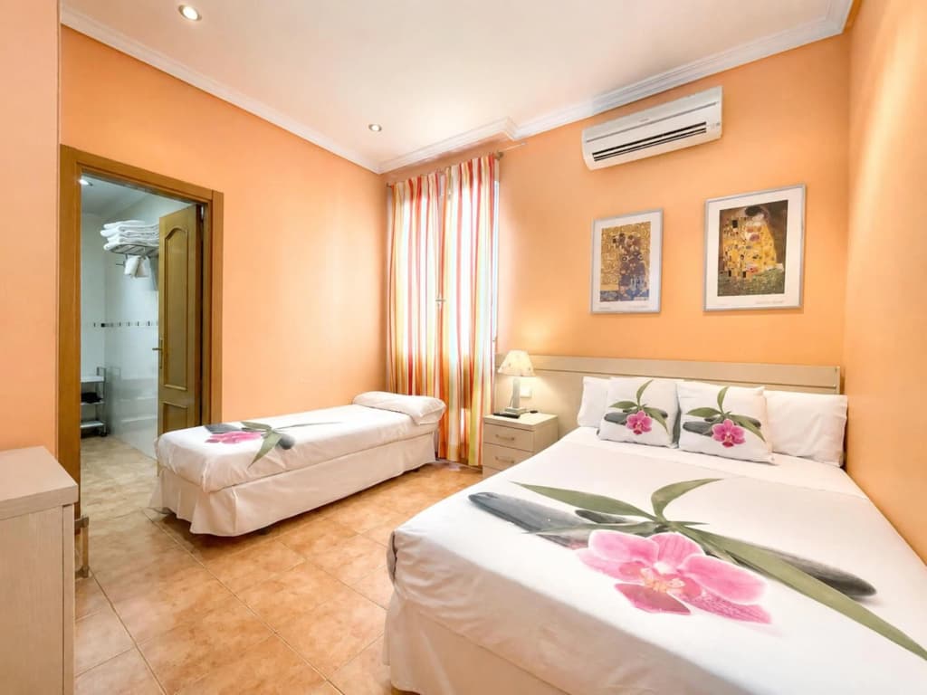 Luz Madrid Rooms - photo 13