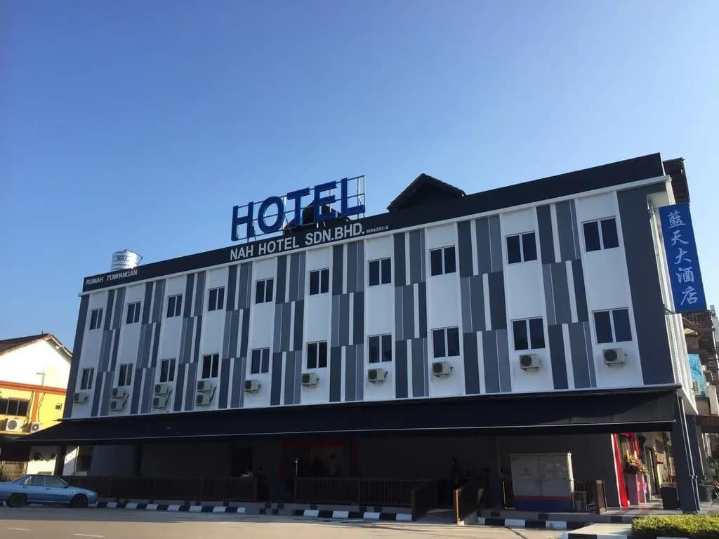 Nah Hotel - photo 9