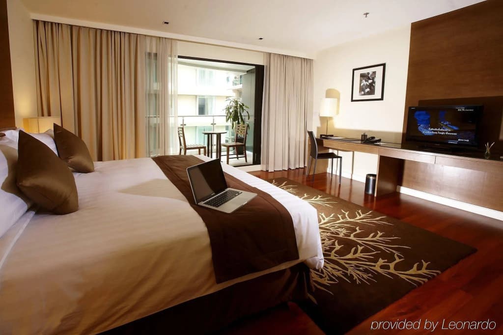 PARKROYAL Suites Bangkok Hotel - photo 20