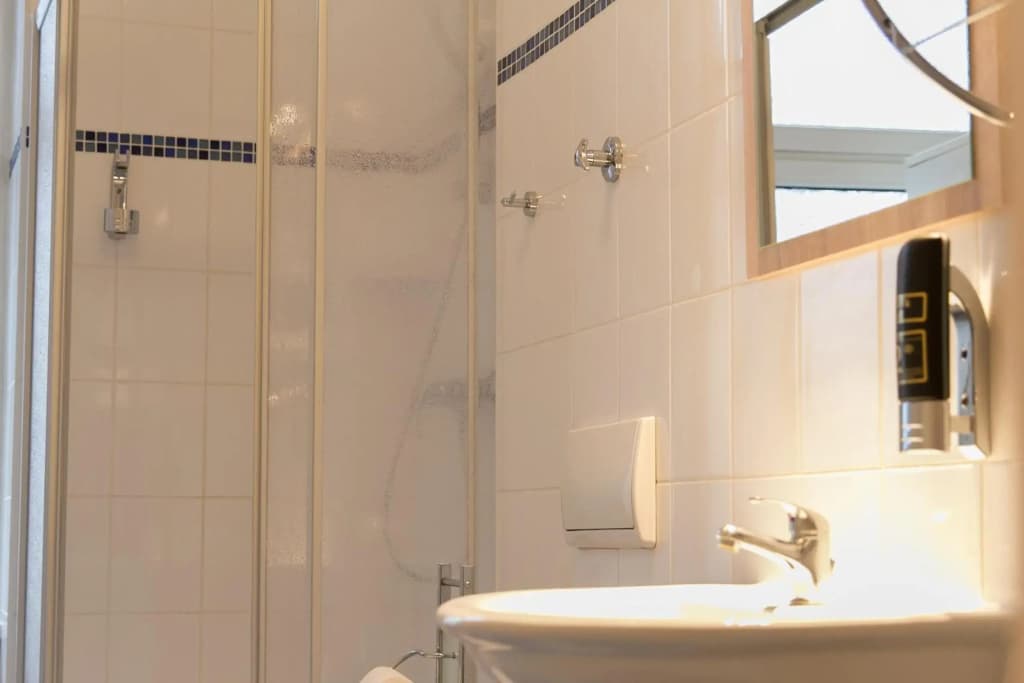 Hotel Spreewitz am Kurfürstendamm - photo 7