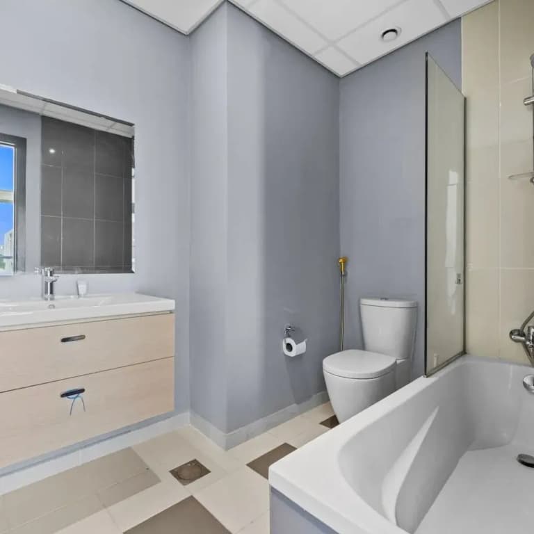 Modern 3BR townhouse in Damac Hills 2 - photo 8