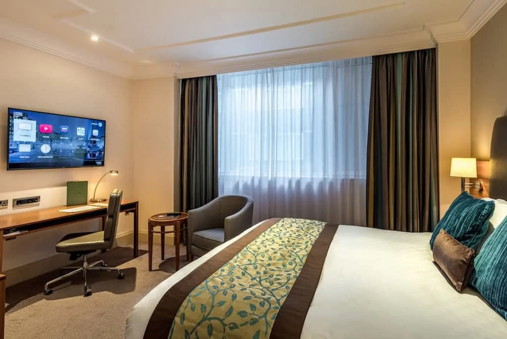 The Marble Arch Hotel - photo 10