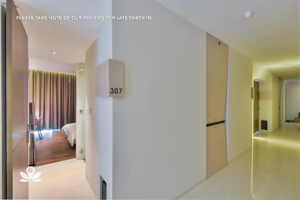 ZEN Premium Mega Kuningan - photo 2