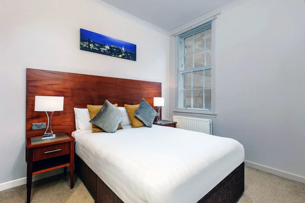 Stewart by Heeton Concept Aparthotel Edinburgh - photo 14