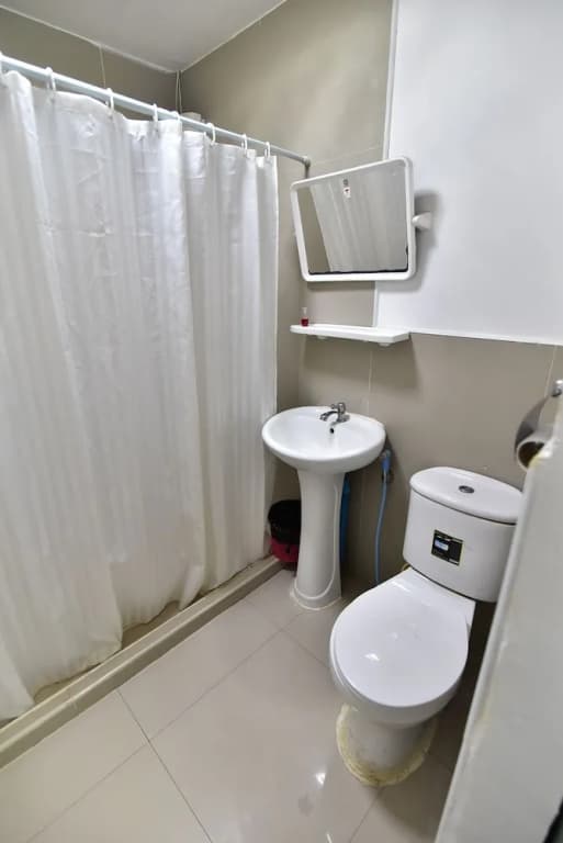 Escobar Guesthouse - photo 9