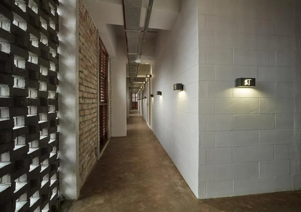 Lantern Hotel - photo 13