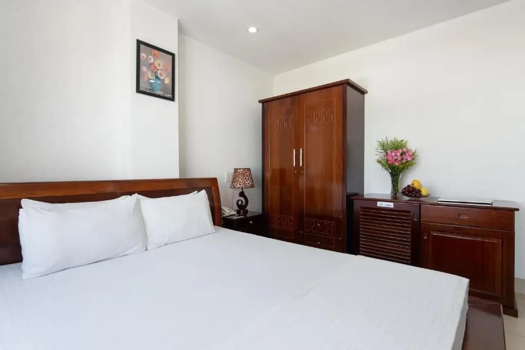 Lotus Rock Hotel - photo 6