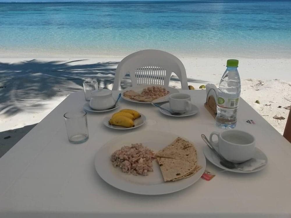 Feridhoo Inn - photo 12