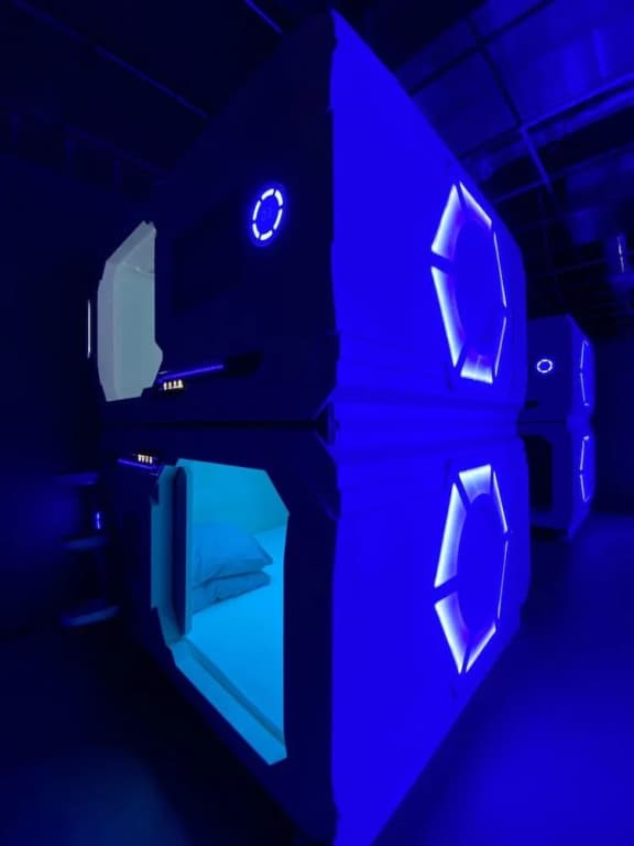 Space Night Capsule Hotel - photo 25