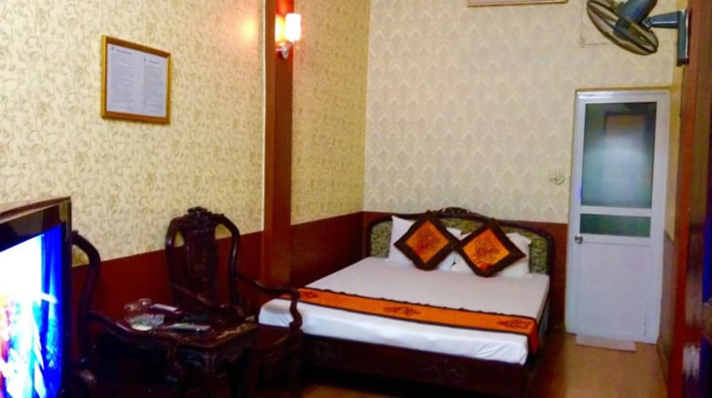 Camellia 5 Hotel - photo 3