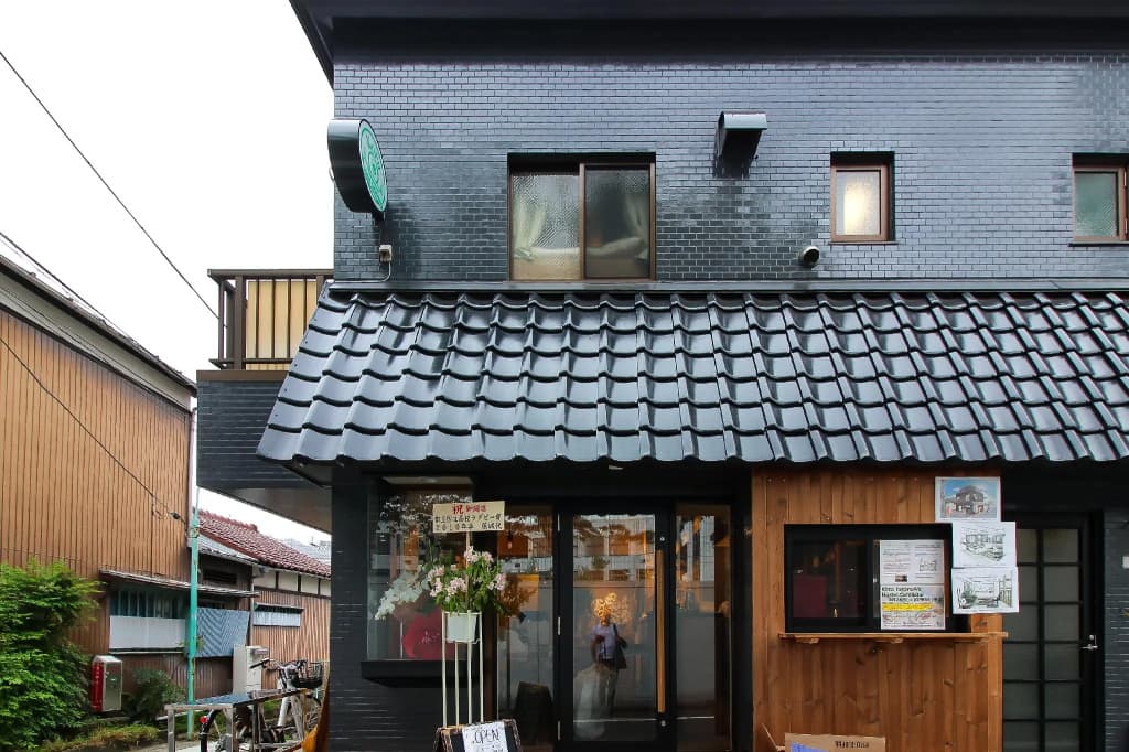 Koru Takanawa Gateway Hostel Cafe&Bar - photo 1