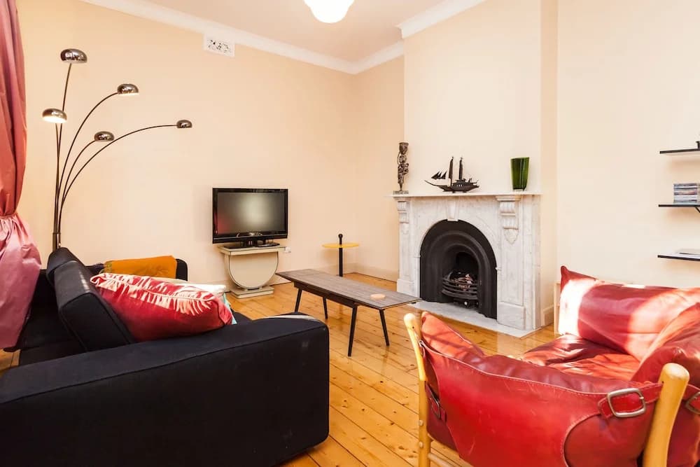 MADELINE, 1BDR Fitzroy Apartment - photo 24
