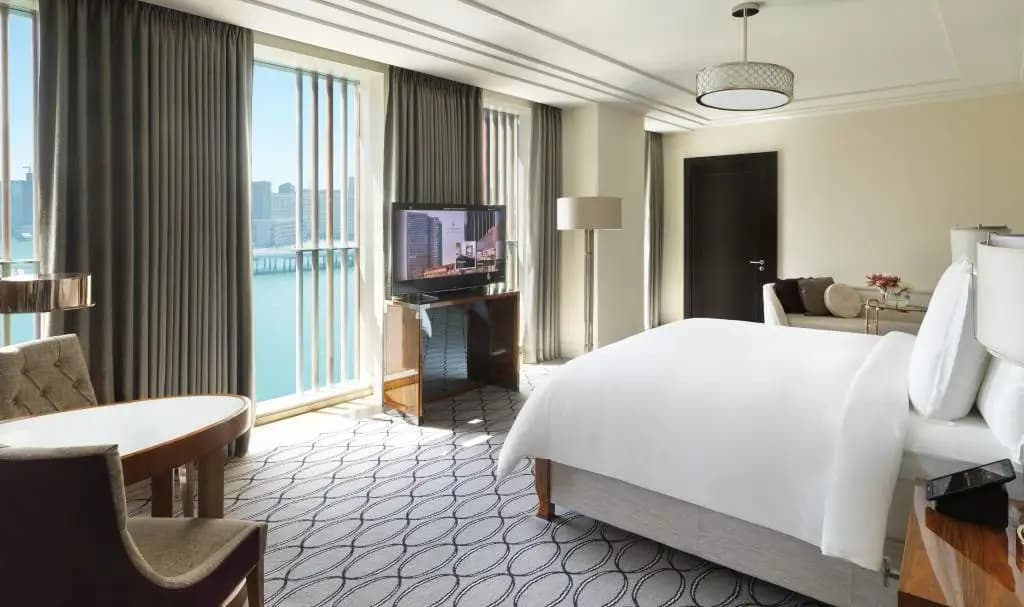 Four Seasons Hotel Abu Dhabi at Al Maryah Island - photo 6