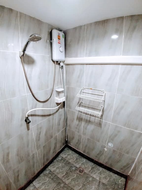 Zuzu Hostel - photo 8