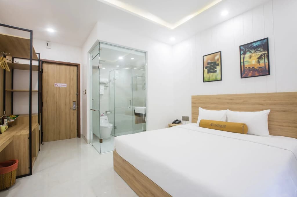 Continent Hotel Danang - photo 4