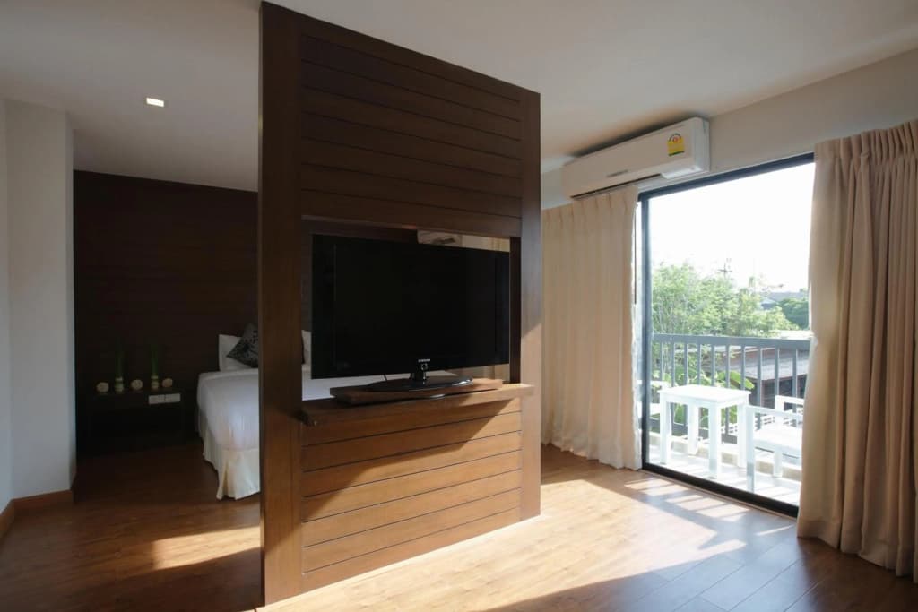 The Phoenix Hotel Bangkok - photo 19