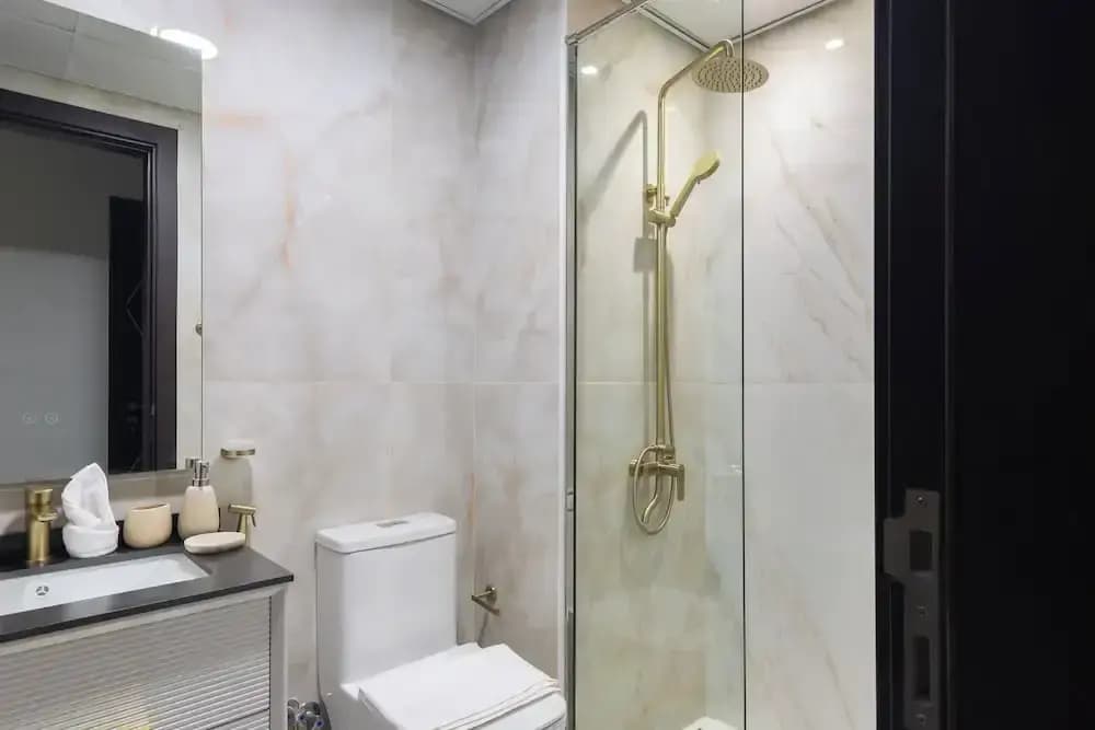 SIMPLY COMFORT Chic 3 Br Apartment with Private Pool - photo 10