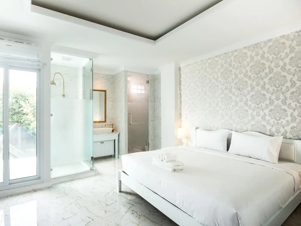 B2 Riverside Colonial Hotel - photo 7