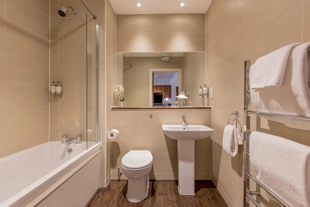 Stewart by Heeton Concept Aparthotel Edinburgh - photo 43