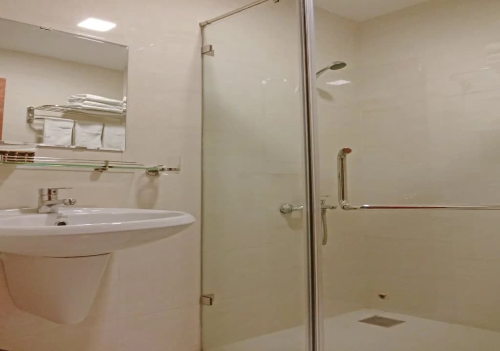 Homie Hotel - photo 10
