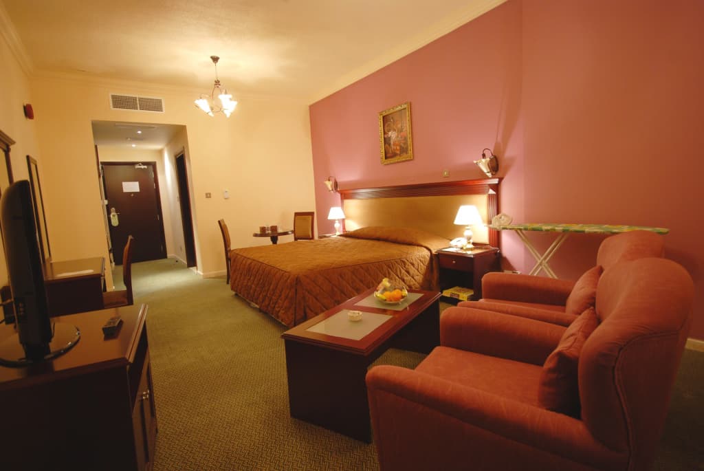 Al Bustan Hotel - photo 4