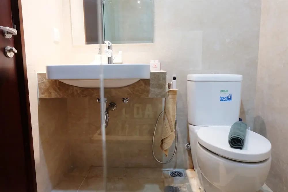 Comfy Studio Menteng Park Apartment - photo 8