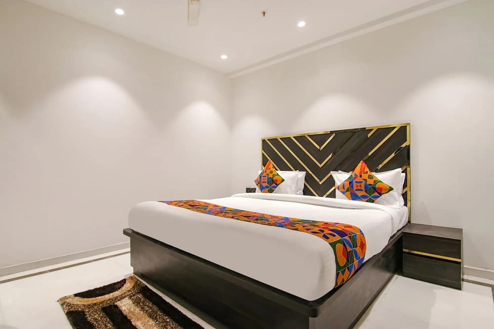FabHotel Sky Suites Karkardooma - photo 3