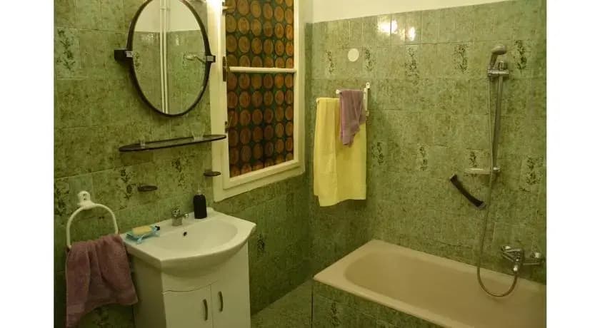 Cat and Co Guesthouse - photo 7