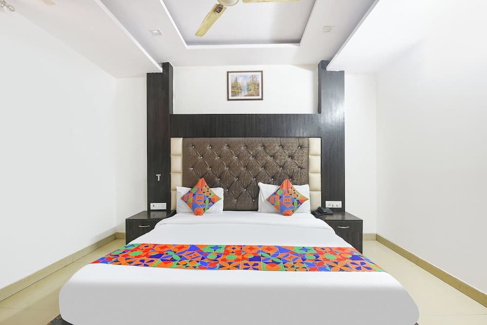 Fabhotel Vishesh Continental - photo 13