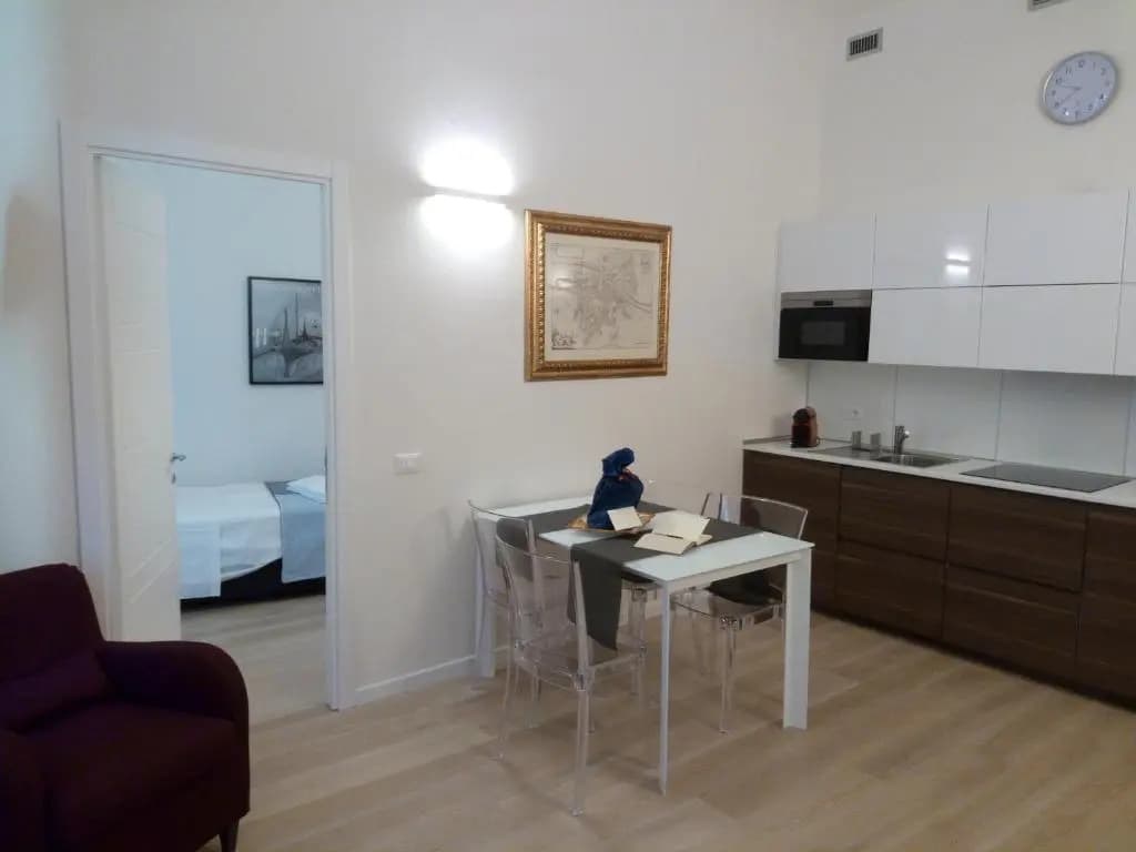 Opera 19 Luxury Apartment - photo 2