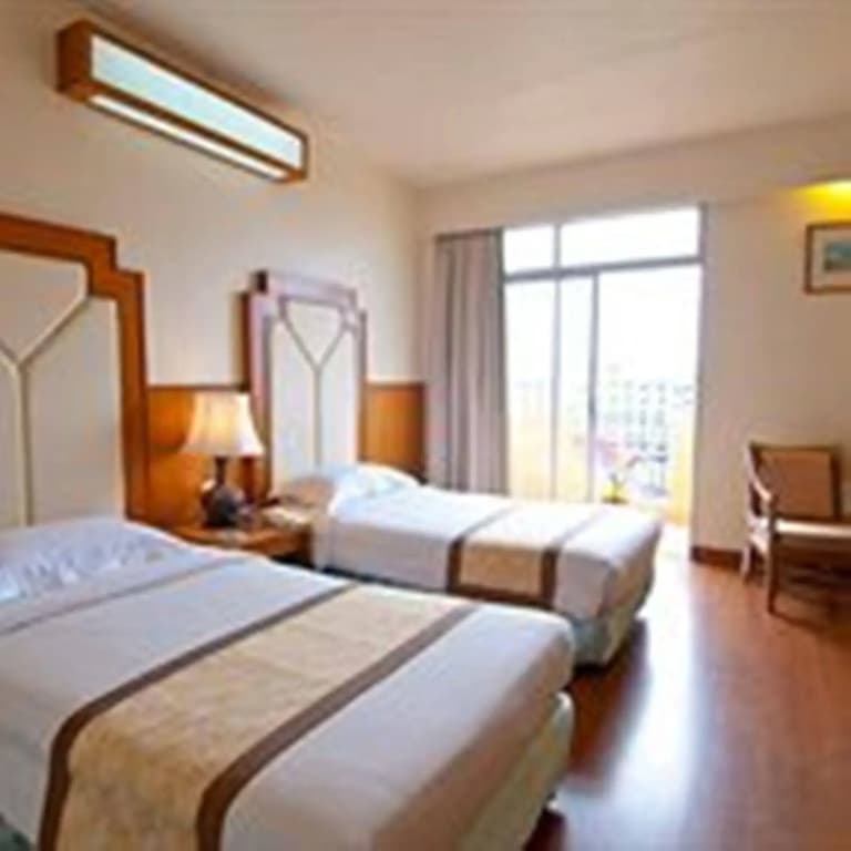 Golden Beach Hotel Pattaya - photo 3