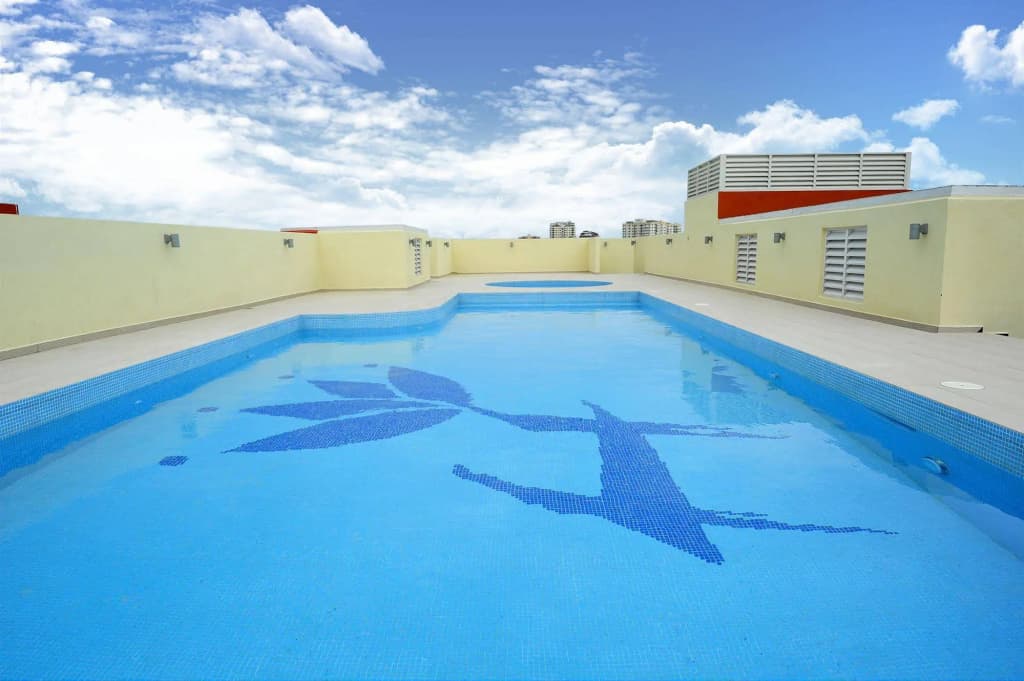 Hallmark Crown Hotel - photo 16