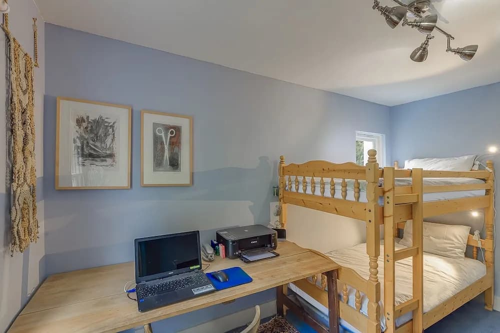 Quiet Home near Hampstead Heath - photo 2